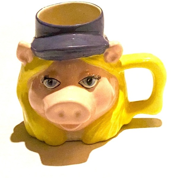 Miss Piggy Muppet Painted Ceramic Mug Coffee Cup - Picture 2 of 9